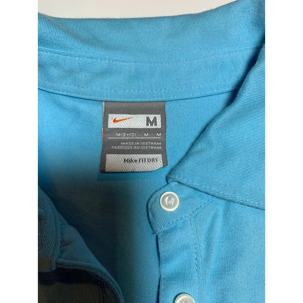 Nike Golf Fit Dry Blue Short Sleeve Collar Button V-Neck Top Medium